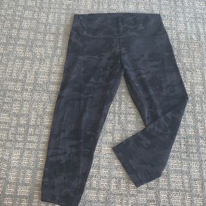 LULU LEMON ALIGN CAPRI LEGGINGS, GREY CAMO